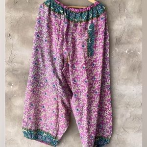 Kantha Bae Sari Jogger